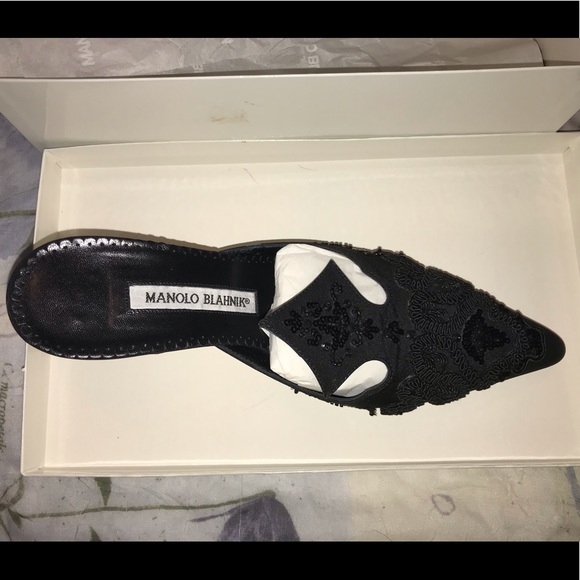 Manolo Blahnik heels - Picture 3 of 6